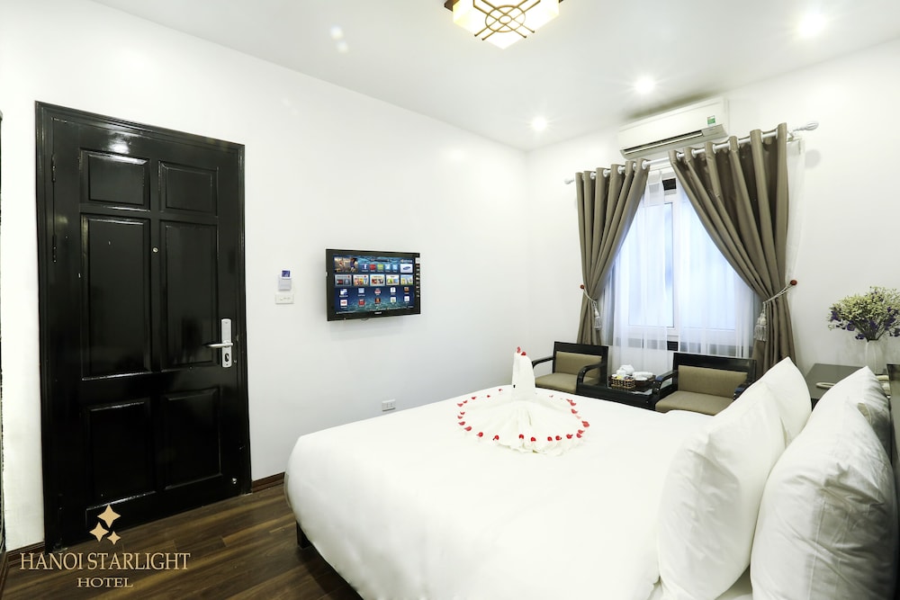 DELUXE, DOUBLE BED