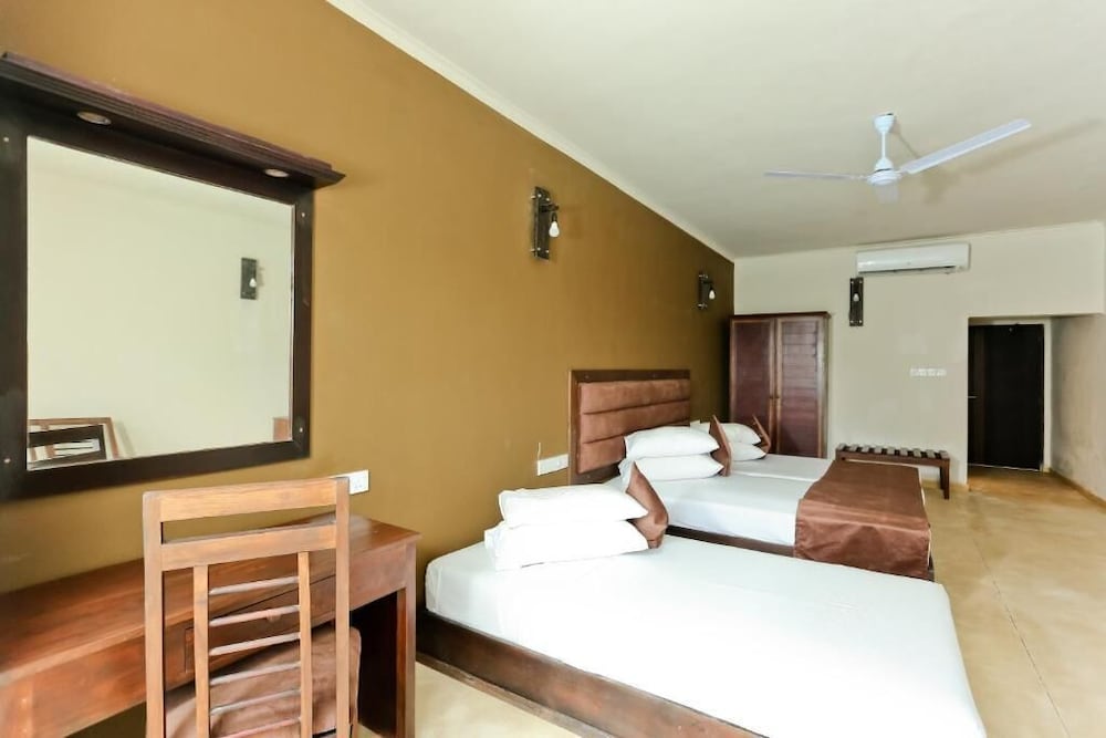 Golden Star Beach 15/48