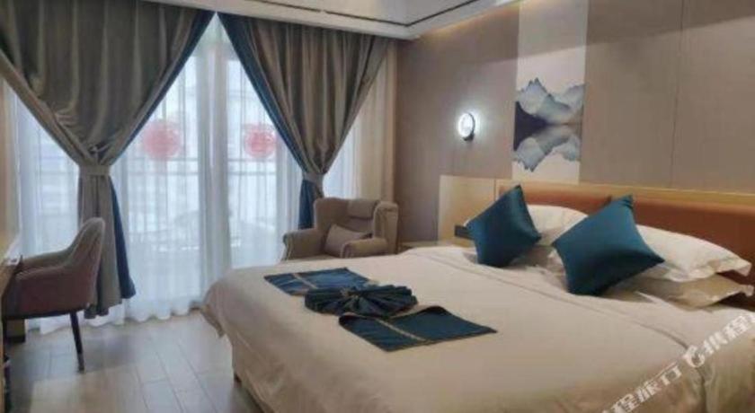 Sanya International 13/64