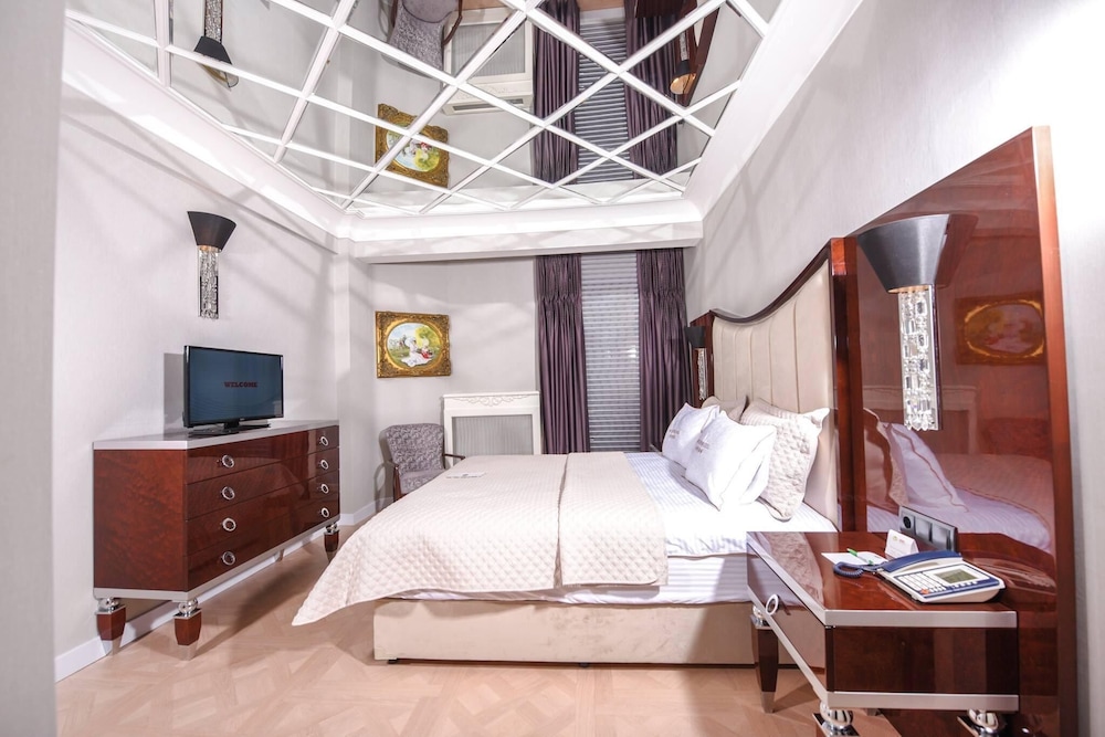 My House Otel 8/49