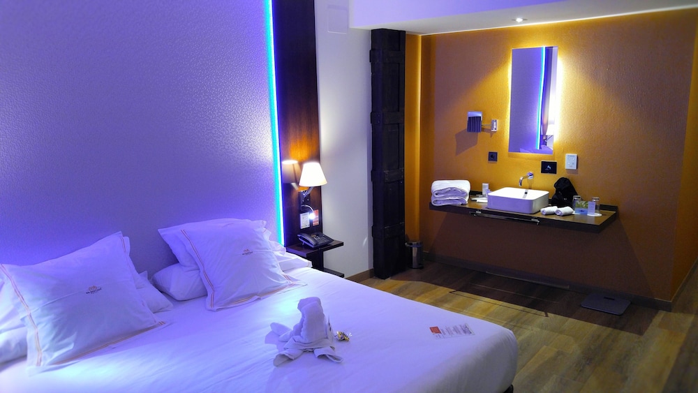 MB BOUTIQUE HOTEL 18/50