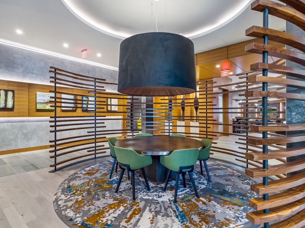 Global Luxury Suites at Reston Town Center 61/75
