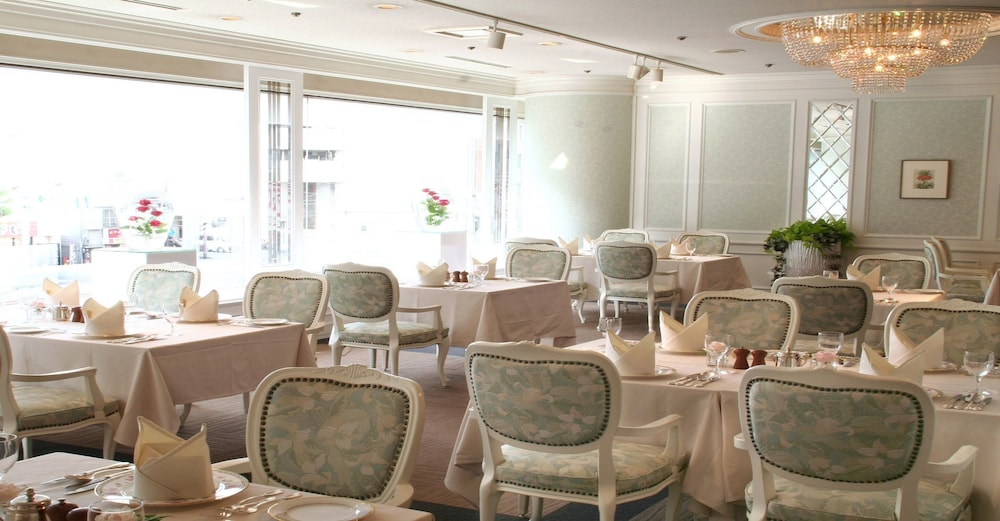 The Crown Palais New Hankyu Kochi 50/66