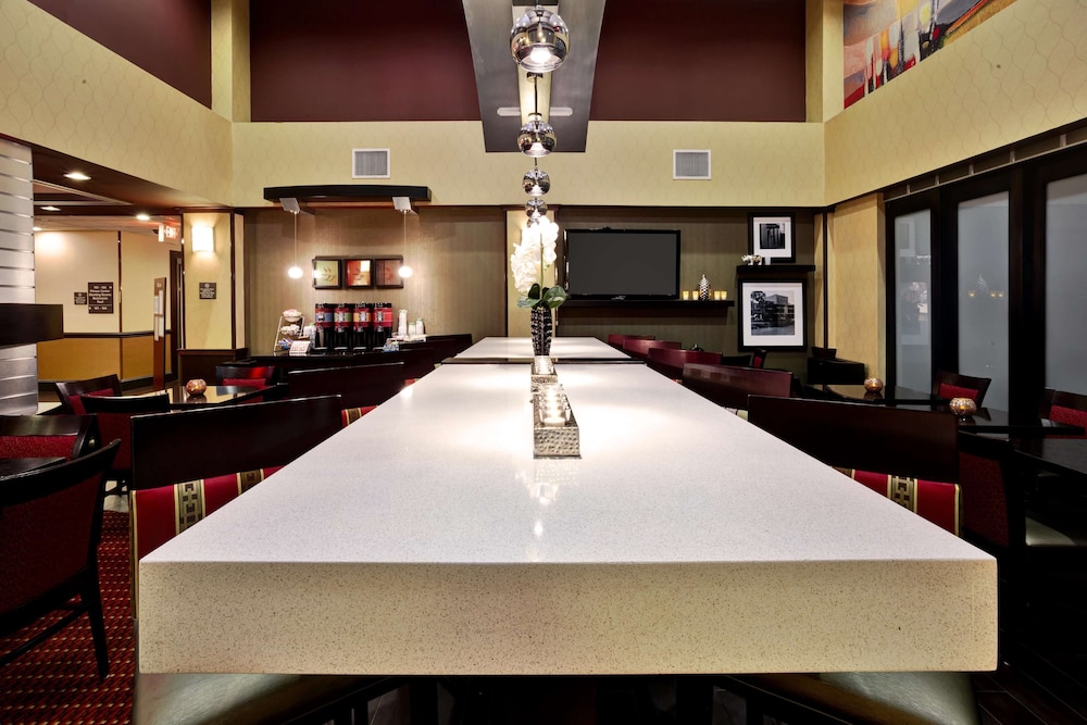Hampton Inn Suites Richmond Virginia Center Va 63/67