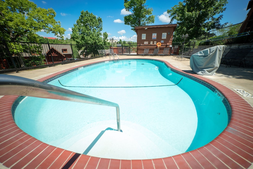 Cabins At Grand Mountain By Thousand Hills Resort 26/49