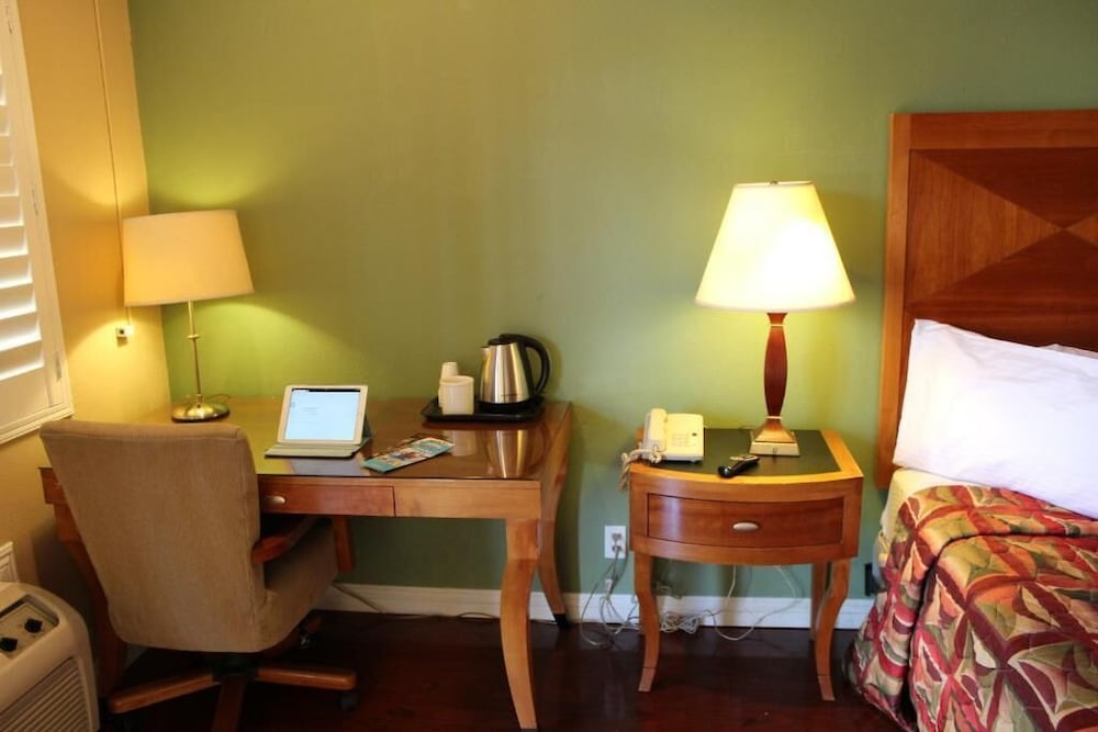 Garden Inn San Gabriel 46/57