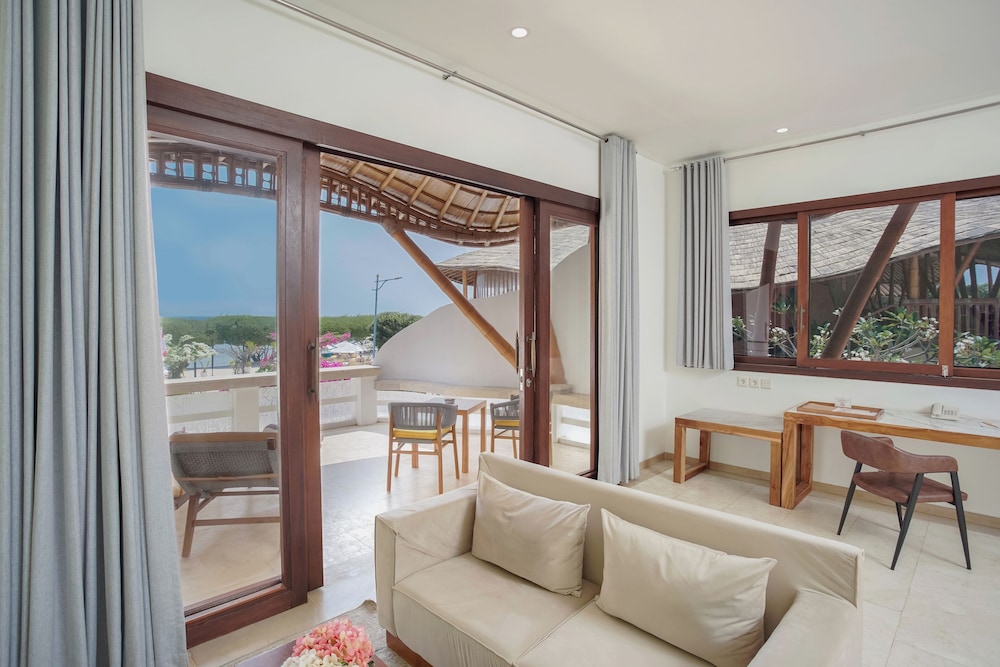 Pearl Sunset Resort 44/65