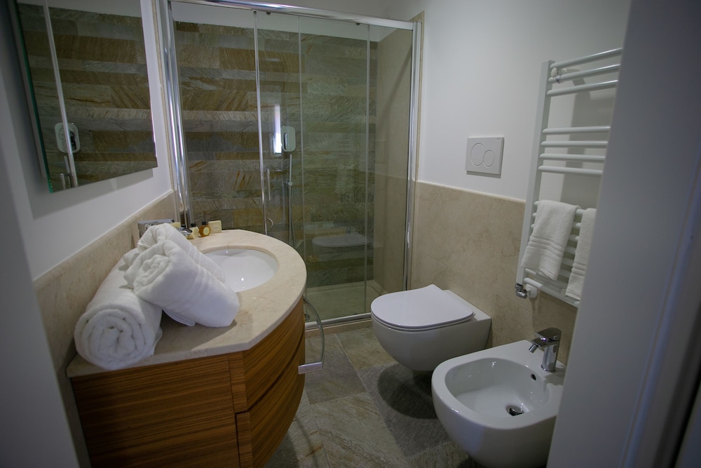 Mosella Suite 61/64