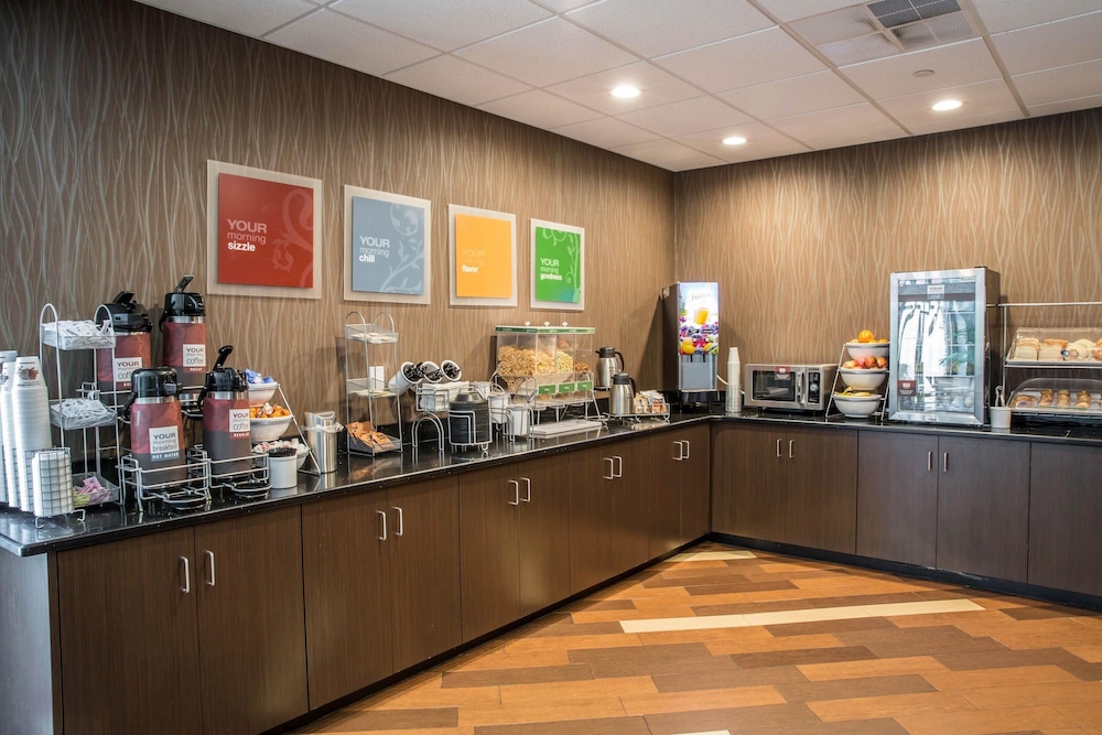 Comfort Suites New Bern near Cherry Point 50/65