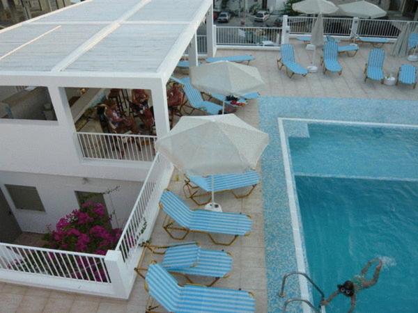 Glaros Hotel 36/63
