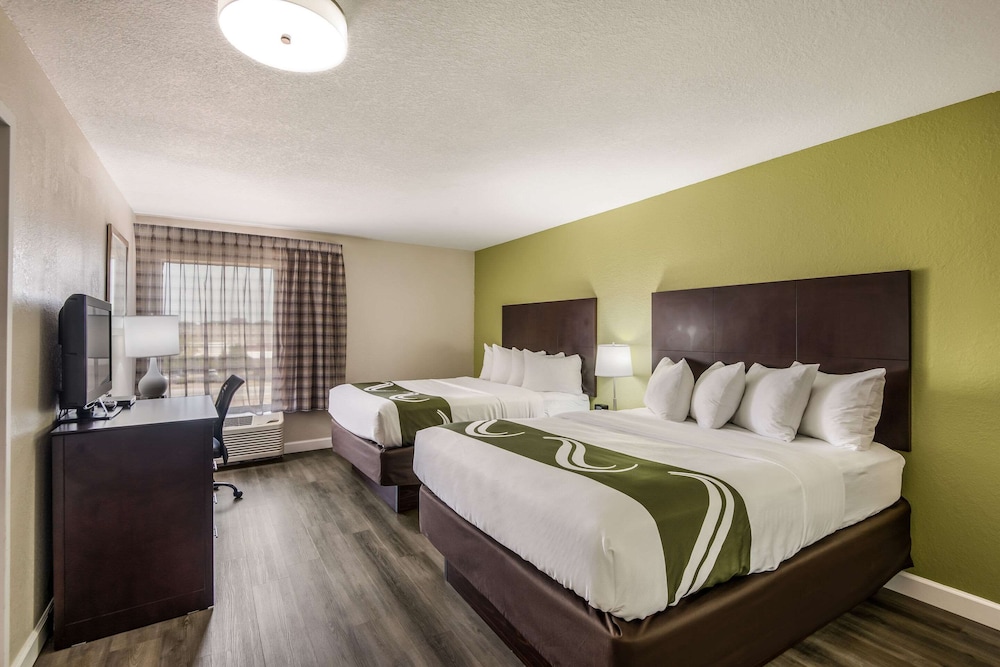 Quality Inn & Suites Quincy - Downtown 16/45
