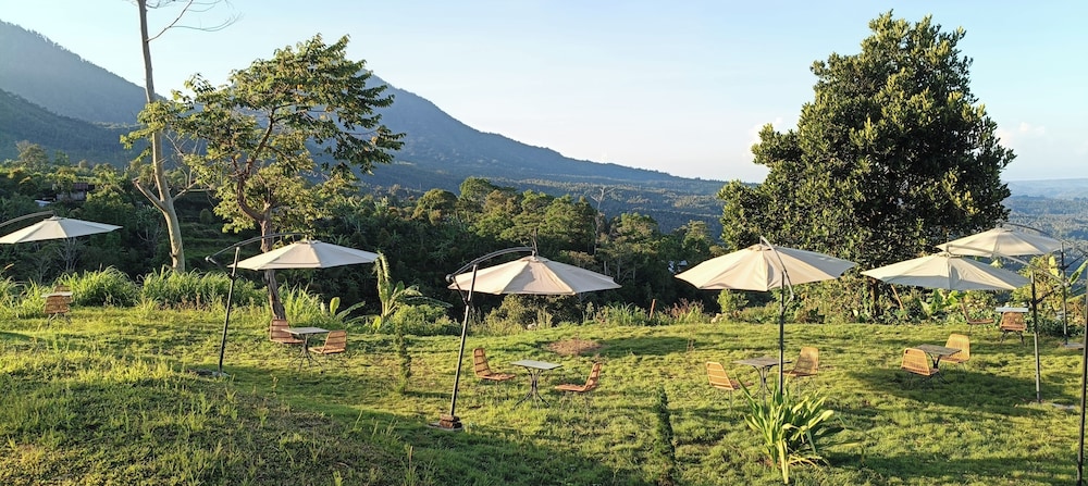 Camaradvipa Retreat Munduk 28/40