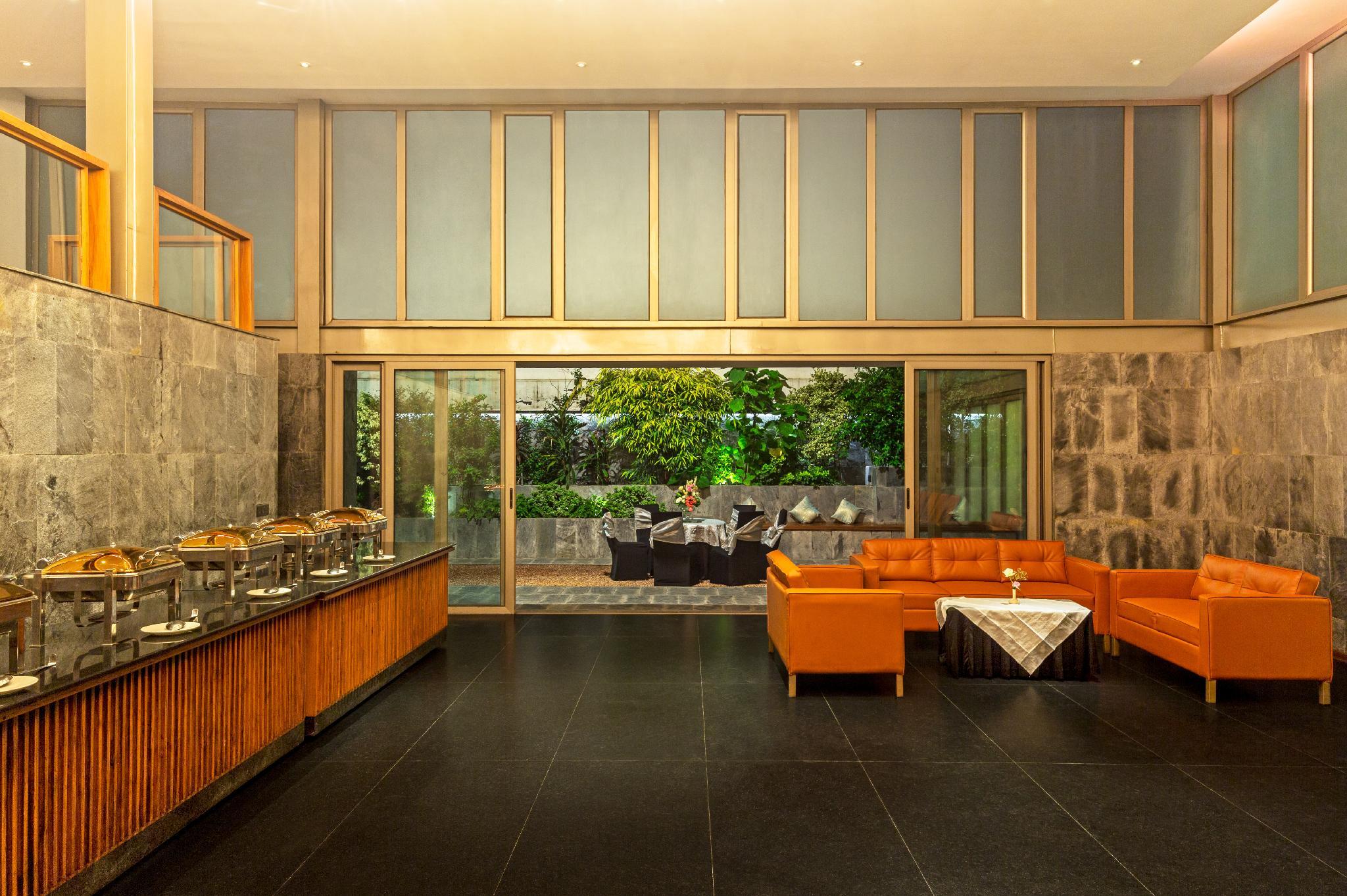 Hotel Crystal Palace Meerut 13/29
