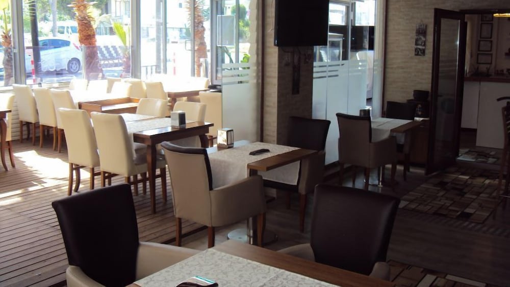 Teos Hotel 28/37