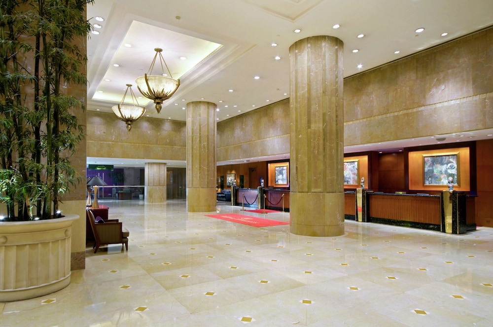 Hilton Chongqing 9/60