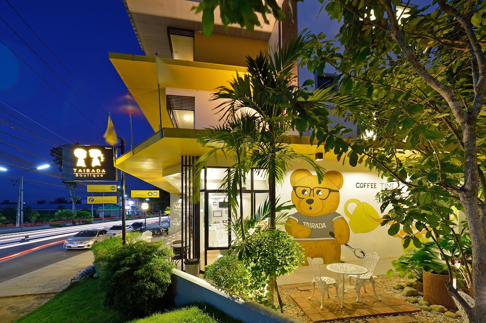 Tairada Boutique Hotel 40/44