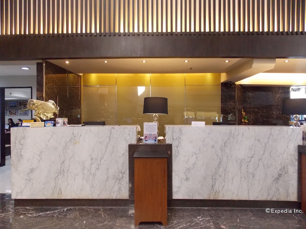 L'Fisher Hotel 2/50