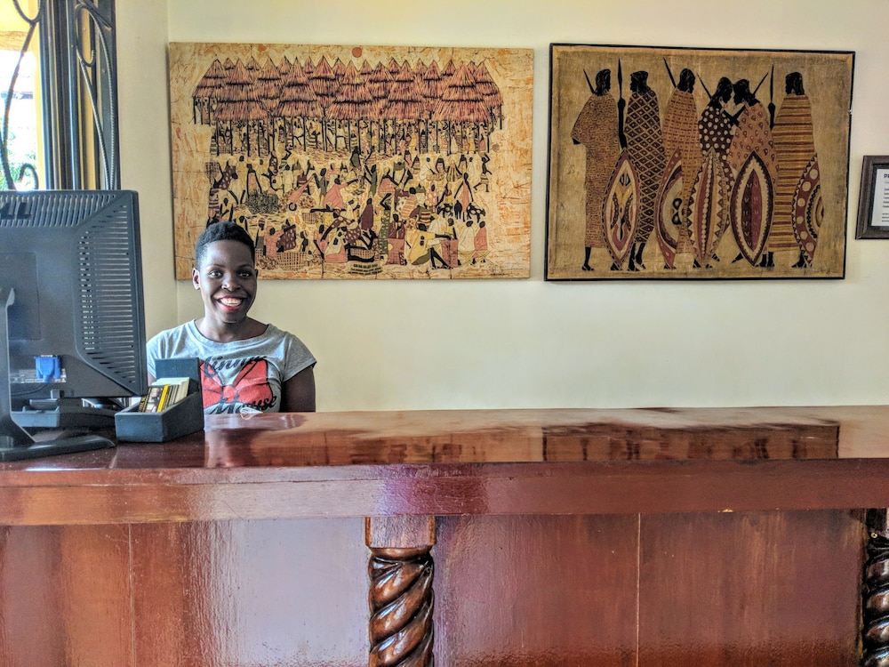 Prestige Hotel Suites 4/50