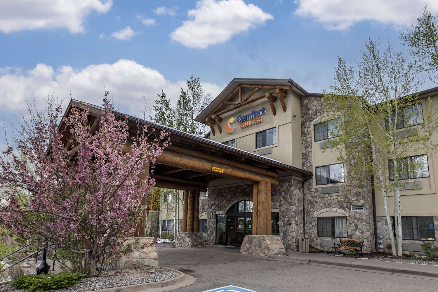 Comfort Suites At Evergreen Parkway 48/48