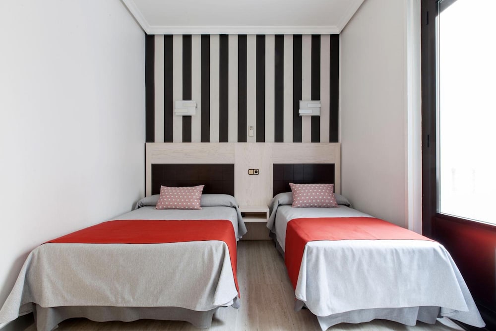 Hostal Castilla I. 22/43