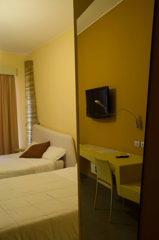Ibis Styles Catania Acireale 23/75