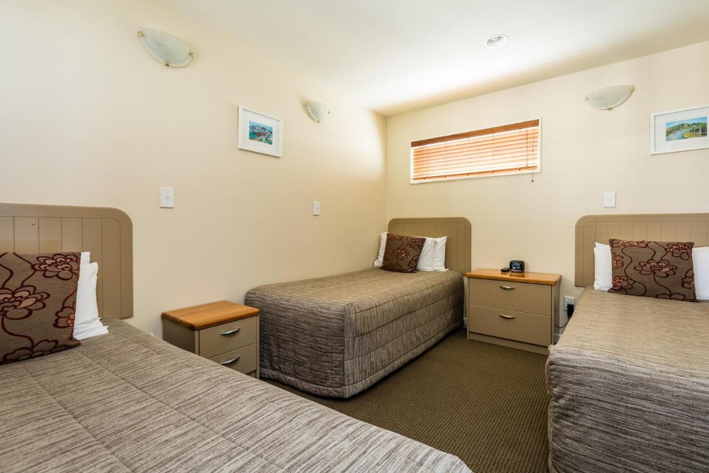Pebble Beach Motor Inn 29/51