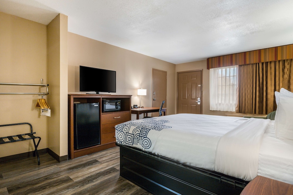 Surestay Plus Hotel By Best Western Poteau 24/36