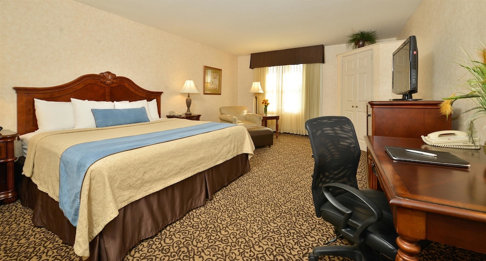 Best Western Plus Steeplegate Inn 23/51