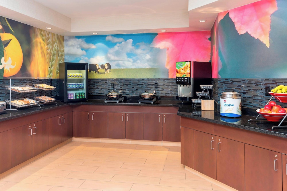 Fairfield Inn Lubbock 16/38