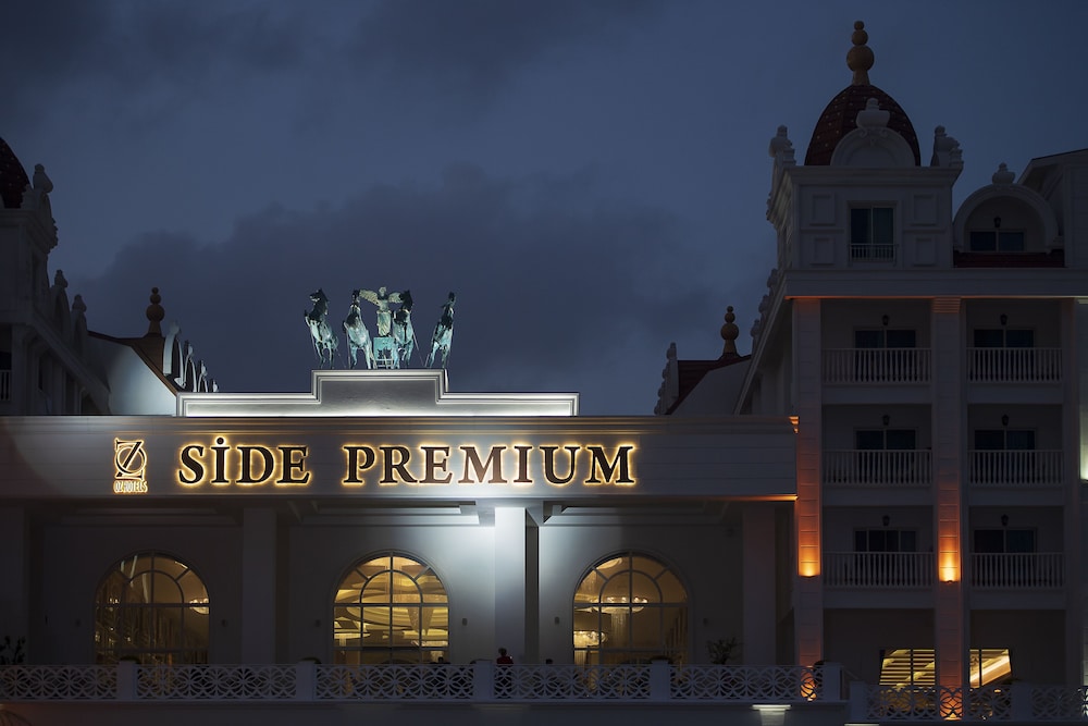 Oz Side Premium Hotel in EVRENSEKI