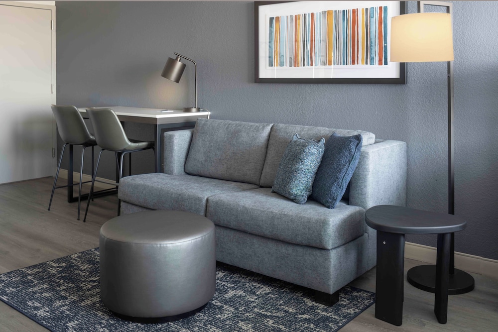 Hyatt Place Boston/Medford 31/49