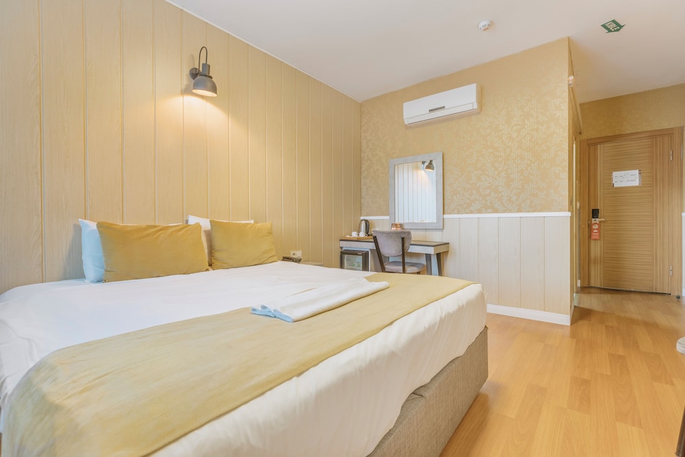 Hotel Atabay 22/48