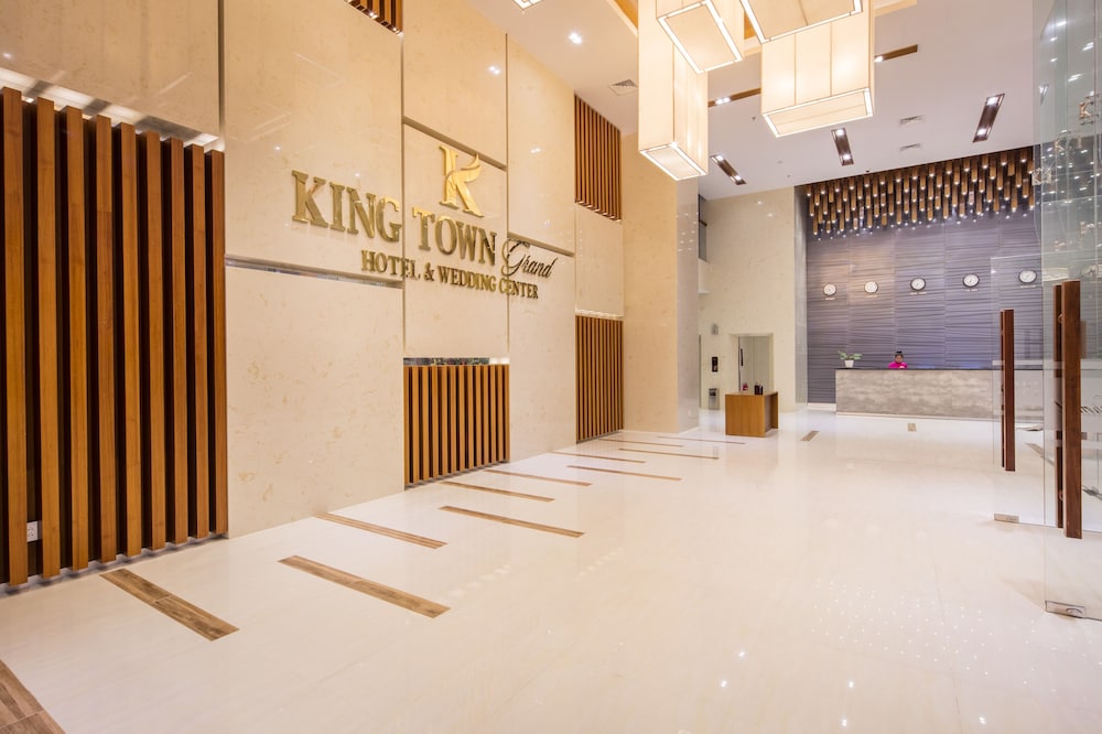 King Town Grand Hotel & Wedding Center 3/59