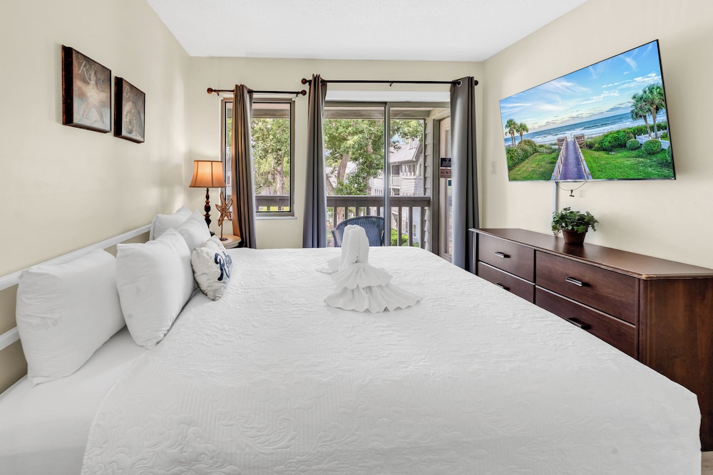 Myrtle Beach Resort by Beach Vacations 36/79