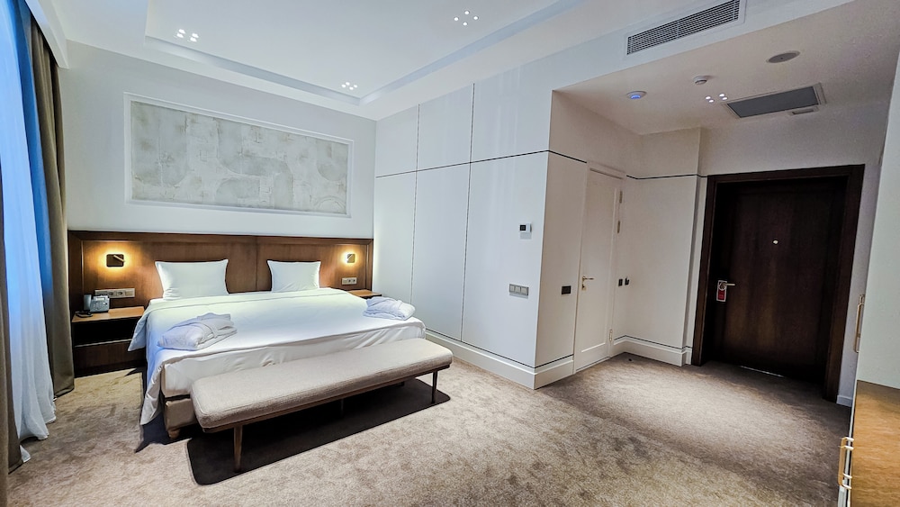 PREMIUM, DOUBLE BED