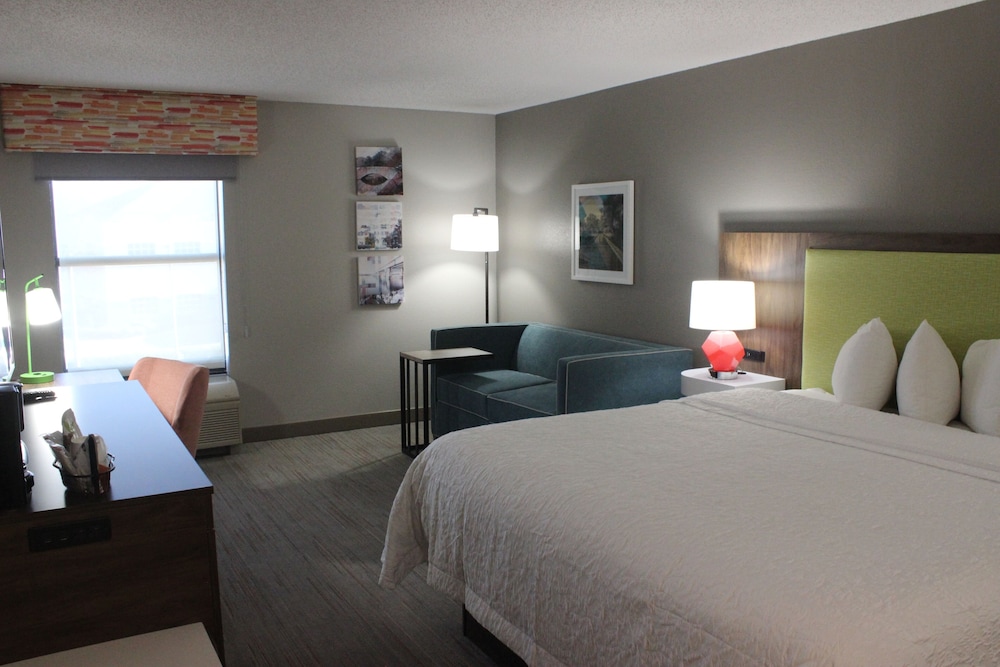 Hampton Inn Charlotte-Monroe 21/54