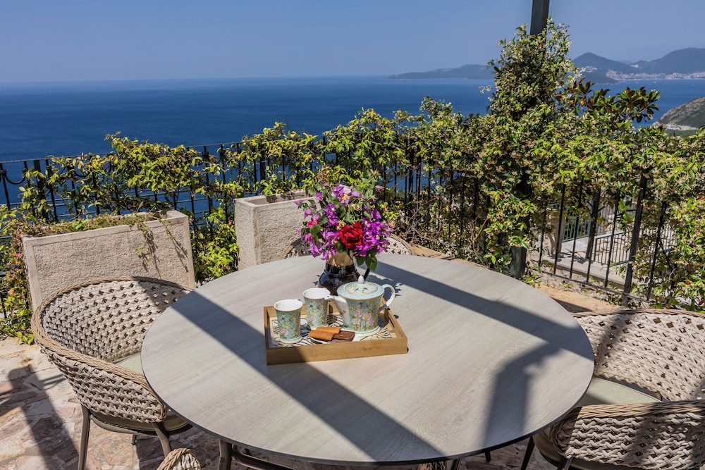 Castello degli Aranci Eco Resort 56/61