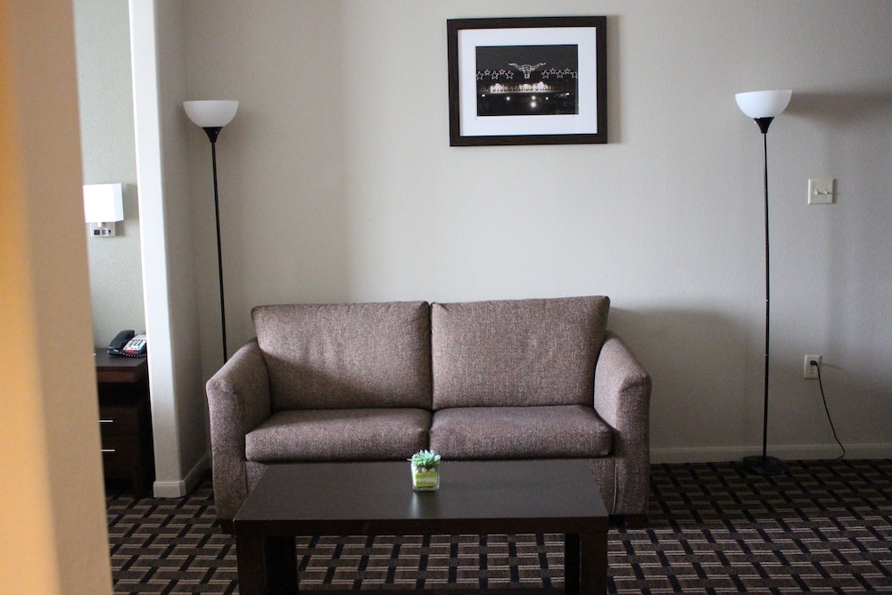 Baymont by Wyndham Columbus 24/37