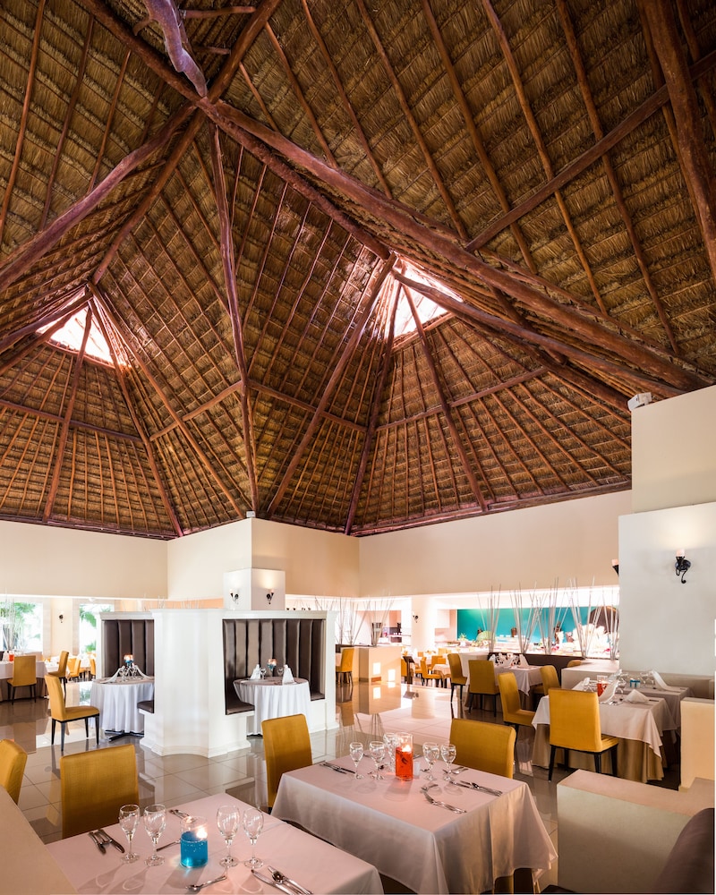 Bluebay Grand Esmeralda All Inclusive 9/50