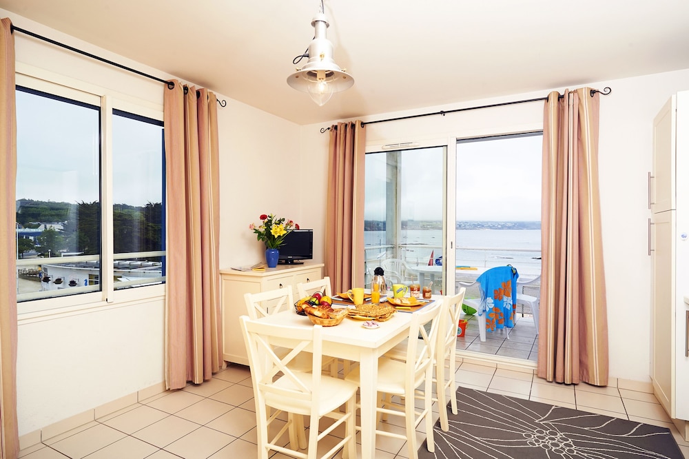 Residence Vacanceole Le Domaine de Bertheaume 43/66