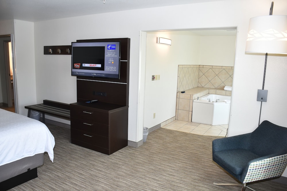 Holiday Inn Express Hotel And Suites Evanston 18/50