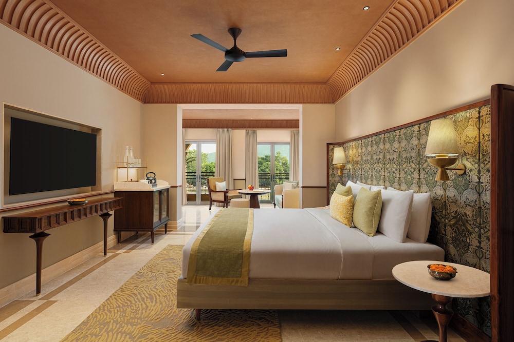 Grand, Premium, King Bed, River View