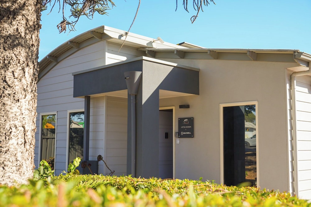 McLaren Vale Studio Apartments 3/50