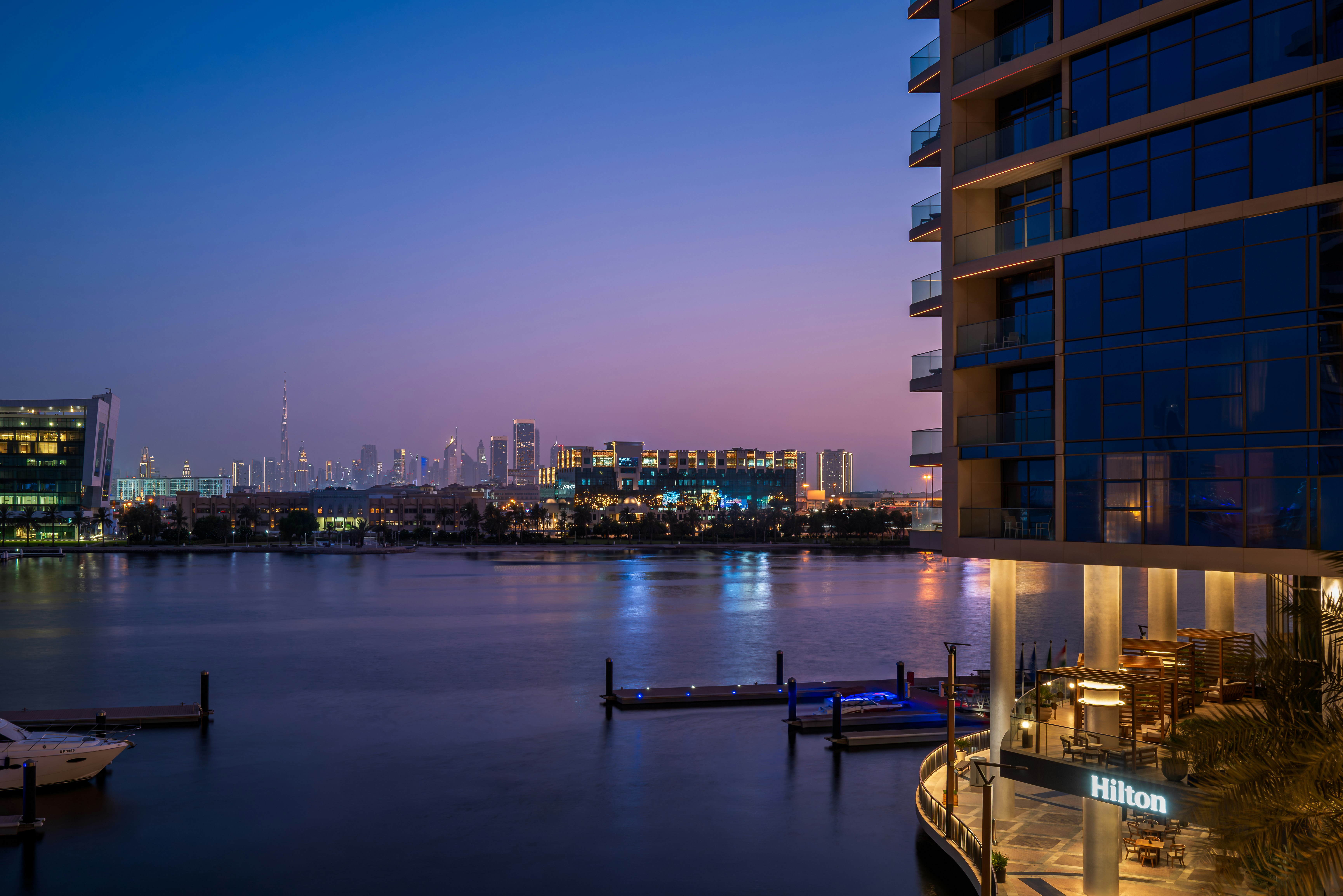 Hilton Dubai Creek Hotel & Residences 31/32