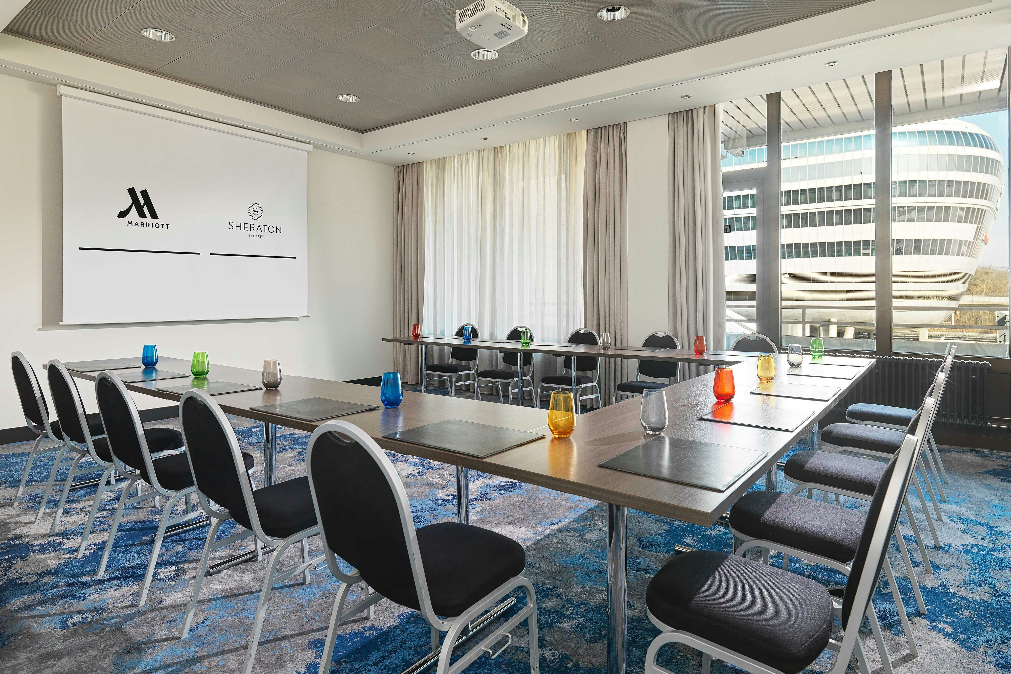 Sheraton Frankfurt Airport Hotel And Conference Center 67/75