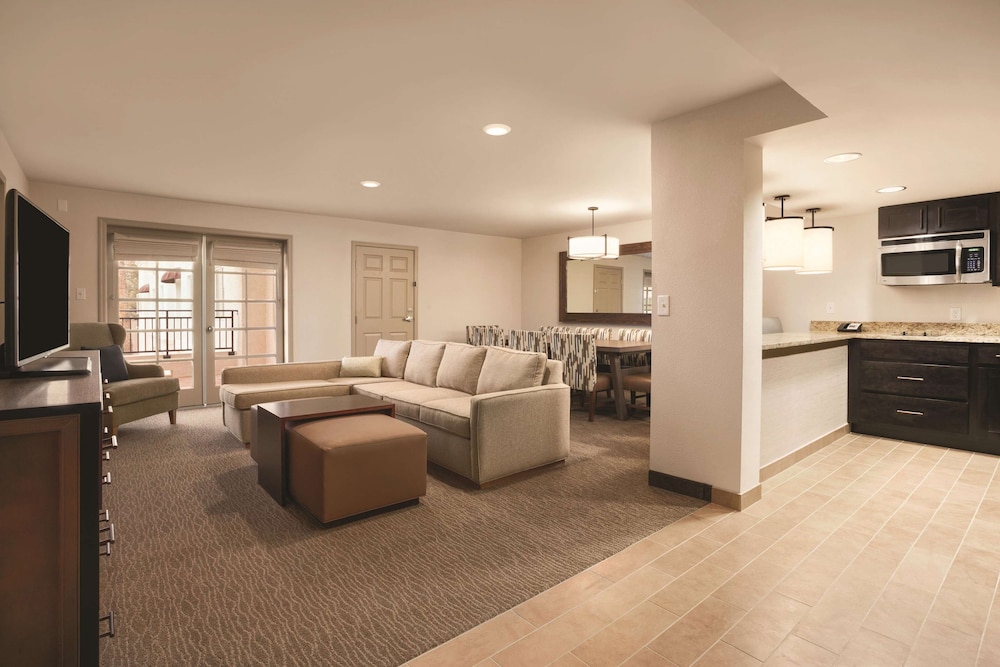 Homewood Suites by Hilton Tucson/St. Philip s Plaza Univ 33/48