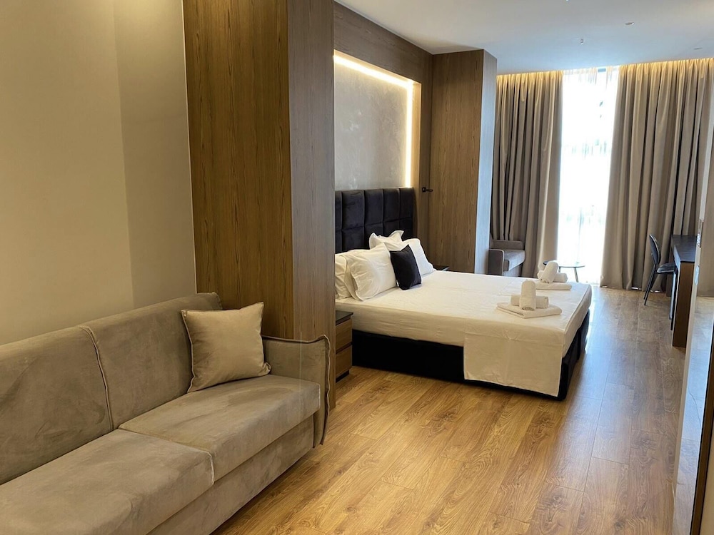 El Mar Hotel 18/61