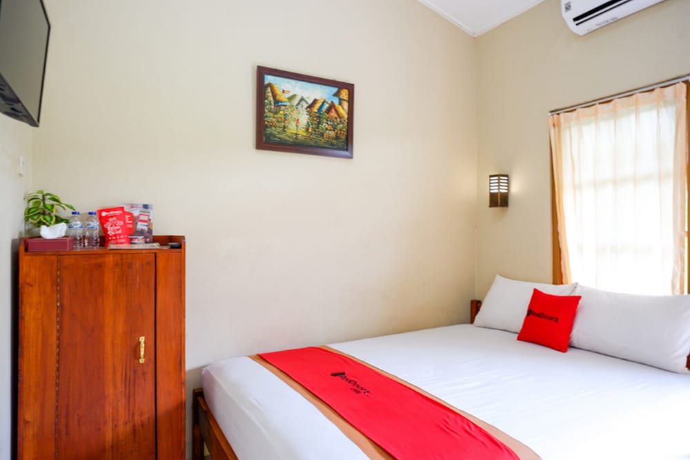 Reddoorz Jalan Parangtritis 26/56