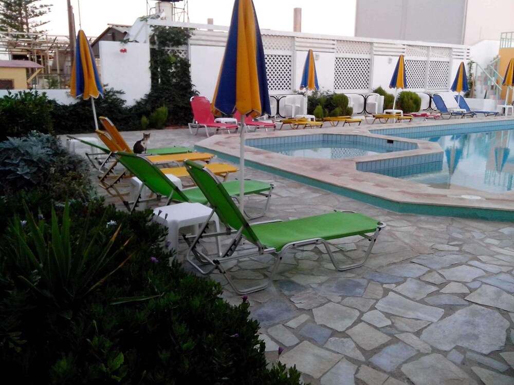 Haris Beach Apartments 24/31