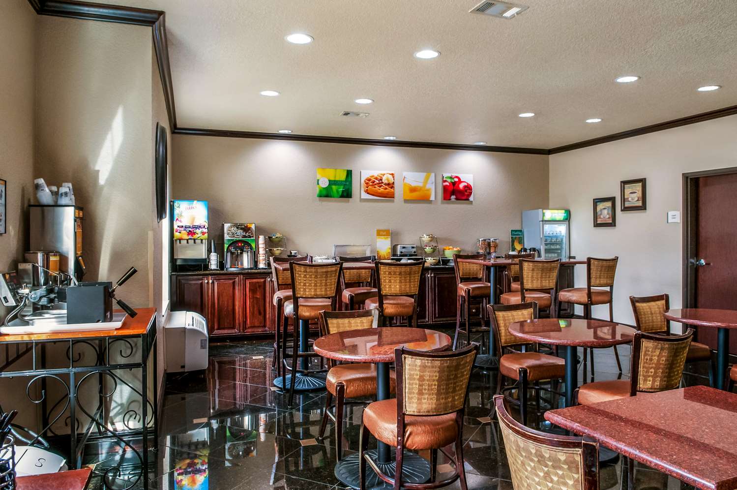 Quality Inn & Suites Slidell LA 41/52